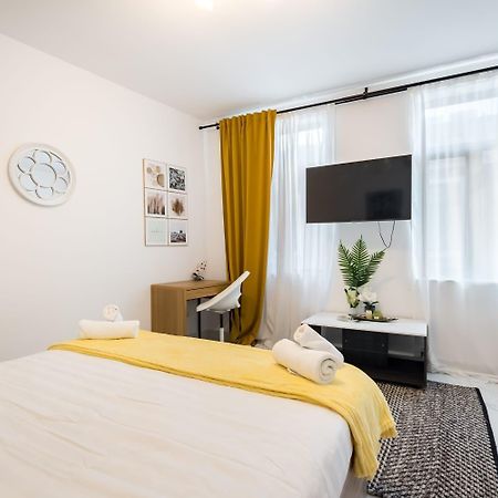 Peace-Tineretului Apartment Bukares Bagian luar foto