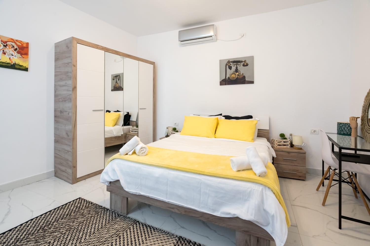 Peace-Tineretului Apartment Bukares Bagian luar foto